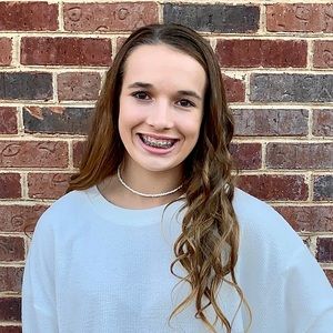 Meet your Posher, Whitney